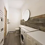 La Double Parenthese Tamisee A Village Apartment *